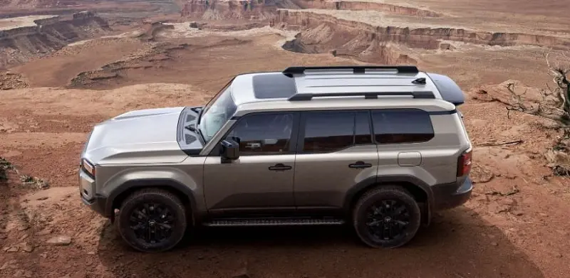 Toyota Land Cruiser Prado 2025 for lease: comfort, status and benefits